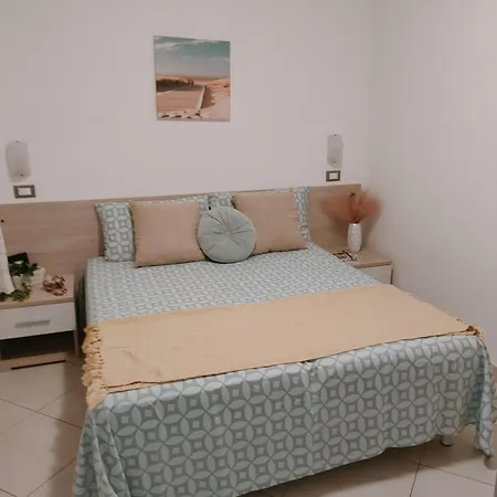 Bright Flat With Shared Garden Apartmán Bibione