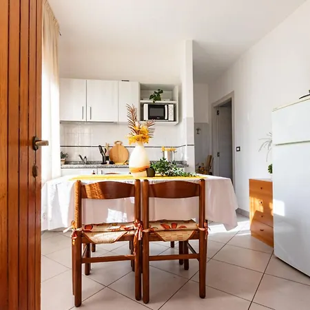 Bright Flat With Shared Garden *