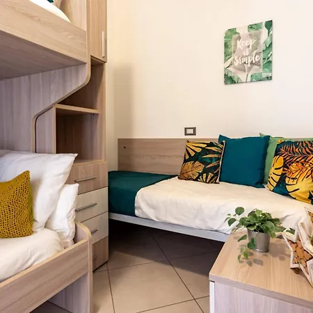 Apartment Bright Flat With Shared Garden