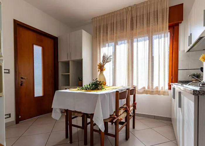 Apartment Bright Flat With Shared Garden Bibione